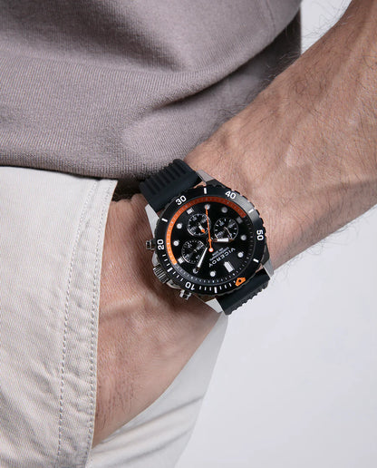 Reloj Viceroy hombre caja de acero con bisel giratorio y correa de silicona negra 401369-57