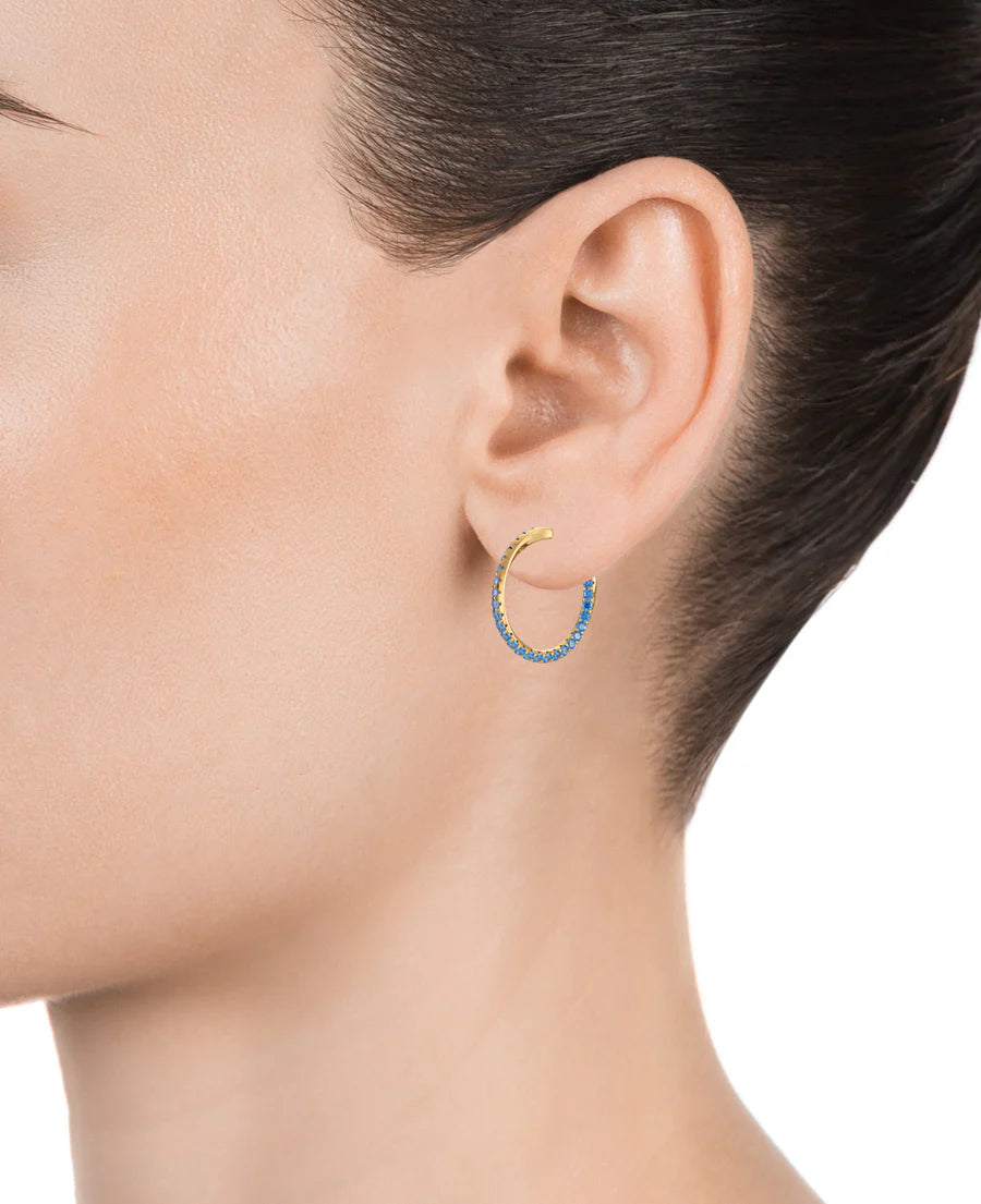 Pendientes Elegant de plata de ley bañado en oro biselado con circonitas azules